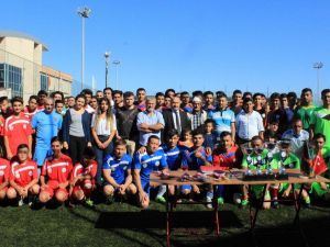 Trabzon’da Yaşayan Göçmenler İçin Futbol Turnuvası Düzenlendi