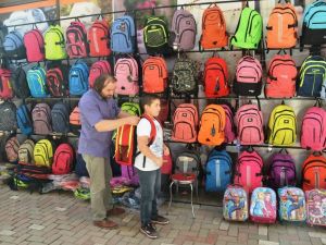 Ağır Okul Çantaları Omurga Sağlığını Bozuyor