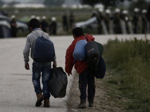 Abd Yüksek Mahkemesinden Mülteci Yasağı Kararı