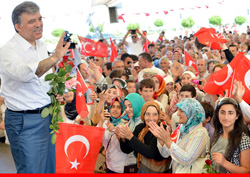 Abdullah Gül AK Parti’nin başına geçecek mi?