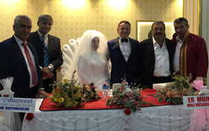 Rize'de Belediye Başkanı Evlilik Cüzdanını Geline Vermeyi Unutunca Damat Bakın Ne Yaptı
