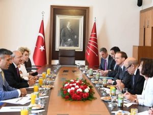 Kılıçdaroğlu Fransa Dışişleri Bakanı İle Görüştü