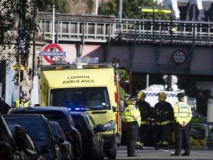 İngiltere’de Metroda Bombalı Saldırı: 18 Yaralı