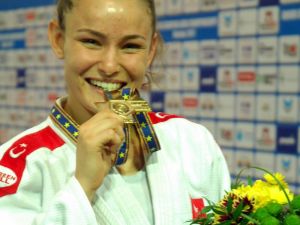 İrem Korkmaz Avrupa Şampiyonu
