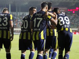 Fenerbahçe İlk Yarıyı Önde Kapattı