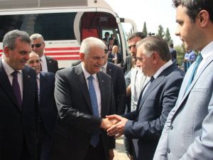 Başbakan Yıldırım Ak Parti İl Başkanlığını Ziyaret Etti