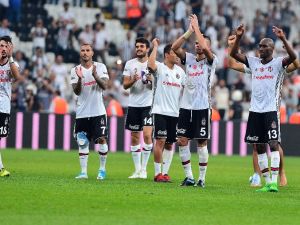 Beşiktaş Yenilmezlik Serisini 10’a Çıkardı