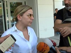 İrem Derici’nin Yakınları Ve Dostları Hastaneye Akın Etti