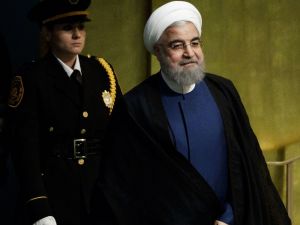 Ruhani Trump’ı Kınadı