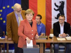 Merkel De Oyunu Kullandı
