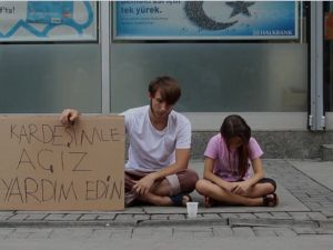 İzmir’de İlginç Sosyal Deney