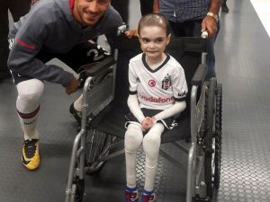 Beşiktaş Hayali Gerçek Oldu, Şimdi Ayaklarının Açılmasını İstiyor
