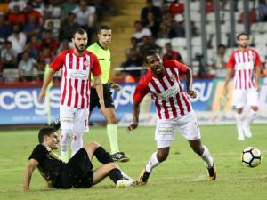 Antalyaspor İlk Galibiyetini Aldı