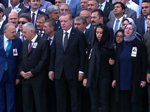 Ak Partili Vekil İçin Meclis’te Tören