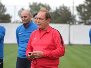 Yücel İldiz Eskişehirspor’un Başında İlk Antrenmanına Çıktı