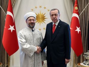 Erdoğan, Diyanet İşleri Başkanı Erbaş’ı Kabul Etti