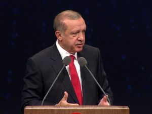 “Bir Papaz Da Sizde Var, Siz De Onu Verin”