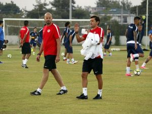 Antalyaspor’da Leonardo İlk Kez Takımı Çalıştırdı