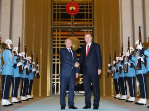 Cumhurbaşkanı Erdoğan, Putin’i Resmi Törenle Karşıladı