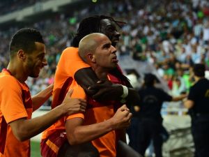 Linnes Ve Feghouli İlk 11’de