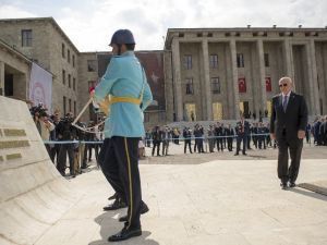 Yeni Yasama Yılı Başlıyor