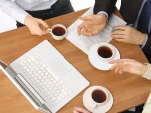 İki Fincan Kahveye Evet Ama...