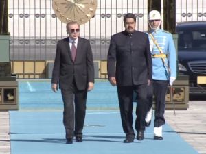 Venezuela Devlet Başkanı Maduro Külliye’de
