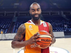 “Galatasaray’ı Amerika’daki Arkadaşlarım Da Biliyor”
