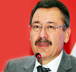 CHP'nin yeni genel başkanını açıkladı