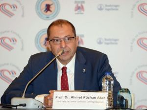 "4 Ölümden 1’i Pıhtılaşma Nedeniyle Oluyor’’