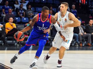 Anadolu Efes, Real Madrid’e Mağlup Oldu