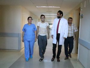 Omuriliği Kırıldı, 3 Gün Sonra Yürüdü