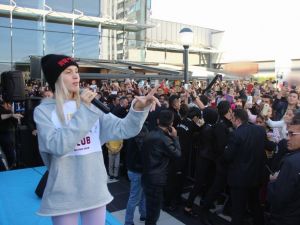 Aleyna Tilki Konserine Yoğun İlgi