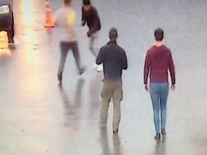 Saç Kesimini Beğenmedi, Berberi Öldürdü