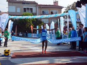 Darıca Yarı Maratonunda Zafer Etiyopyalı Atletin