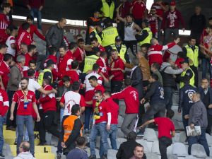 Mke Ankaragücü-boluspor Maçında Olaylar Çıktı