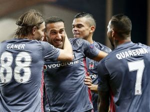 Fransız Basını Yenilgiyi Hazmedemedi