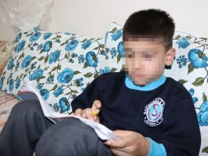 "Yazamayınca Öğretmen Beni Dövdü, Canım Yandı"