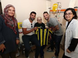 Volkan Ve Valbuena’dan Anlamlı Ziyaret