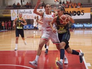 Fenerbahçe Farklı Yenildi