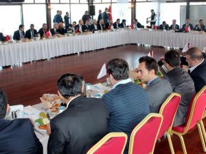 Bakan Bak Spor Medyasıyla Bir Araya Geldi