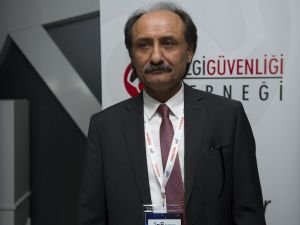 Uzmanlardan Sosyal Medya Kullanıcılarına Uyarı: İzleniyorsunuz