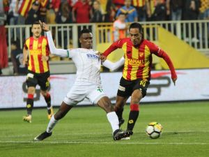 Göztepe İlk Yarıyı Önde Bitirdi