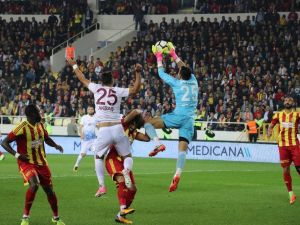 Trabzonspor’da Kan Kaybı Sürüyor