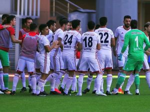 İstanbulspor - Altınordu Maçında 27 Türk