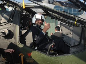 Pakistan Başbakanı Atak’a Hayran Kaldı