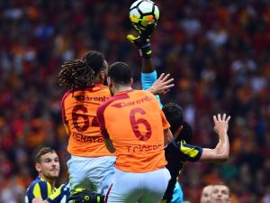 Galatasaray 4 Hafta Sonra Puan Kaybetti