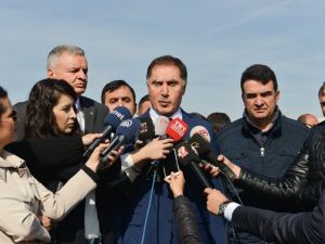 Şeref Malkoç Deniz Baykal’ı Ziyaret Etti