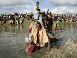 Bangladeş’e Sığınan Müslümanlarının Sayısı 600 Bini Aştı