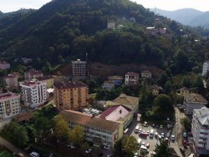 Sürmene’de Heyelanlara ‘Fore Kazık’lı Önlem